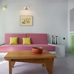 Caldera Suites * Тира