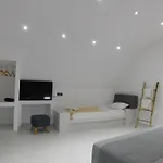 Caldera Suites * Тира