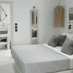 Caldera Suites Fira (Santorini)