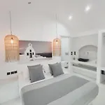 Caldera Suites * Fira (Santorini)