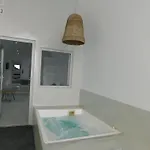 Caldera Suites Fira (Santorini)