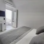 Caldera Suites * Fira (Santorini)