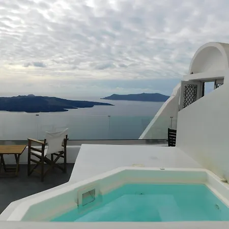 Caldera Suites ثيرا