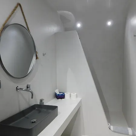 Daire Caldera Suites