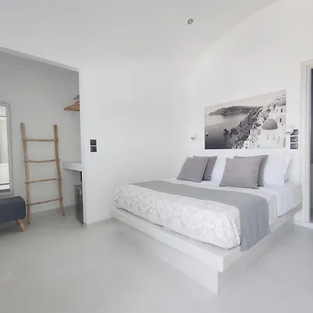 Caldera Suites ثيرا